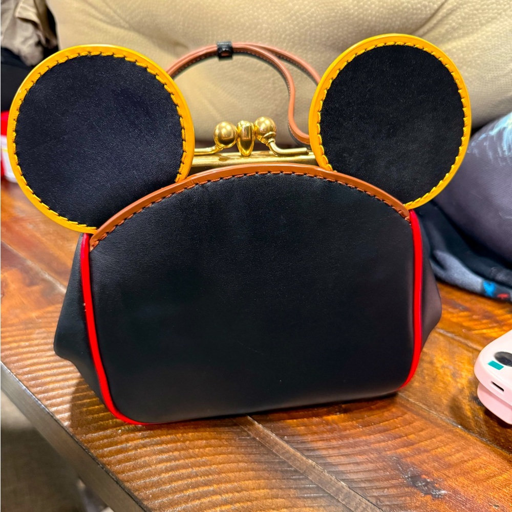 ✨ COACH x Disney Mickey Mouse Keith Haring Kisslock Bag – Rare Collab ✨